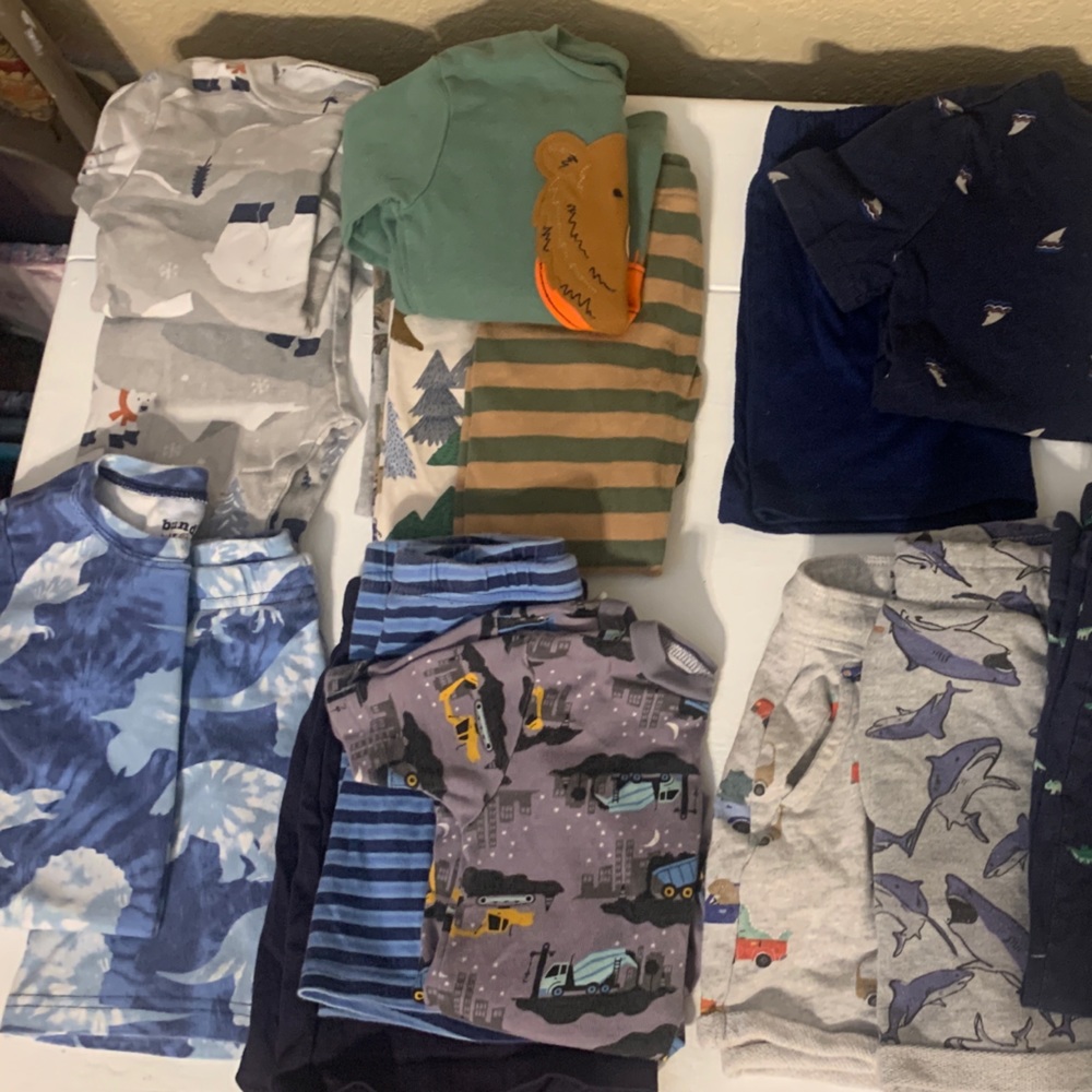 Toddler 2T-5T clothing bundle